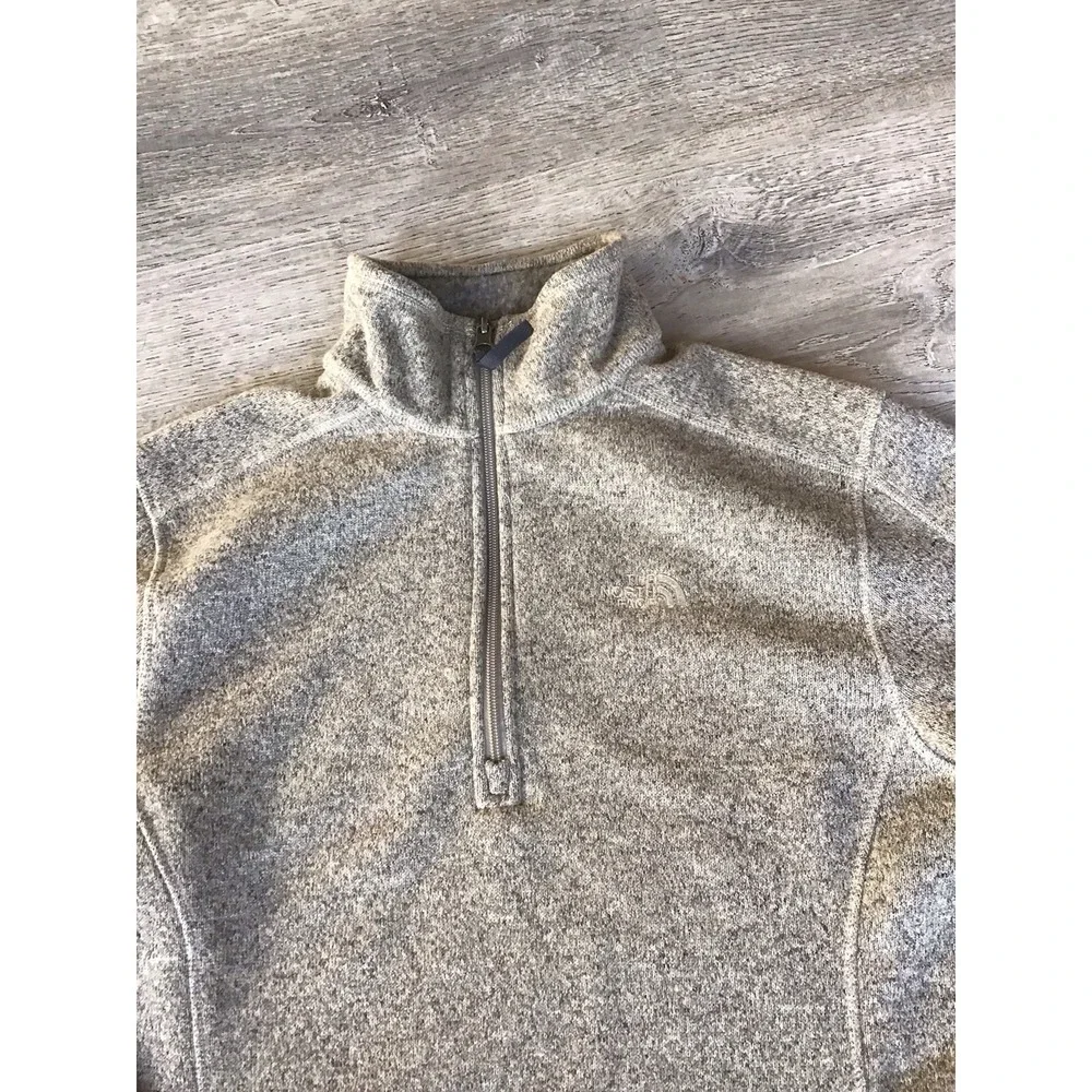 The North Face Fleece Jacket Men's Medium Gray Quarter Zip Long Sleeve Pullover